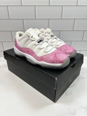 Nike Retro Air Jordan 11s 11 Low Pink Snakeskin